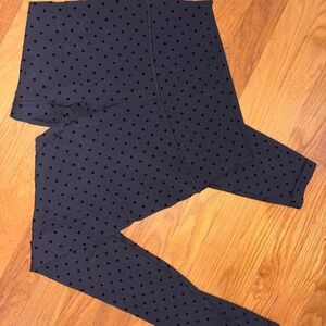 Lululemon polka dot leggings - black 28inch size 6 - like new
